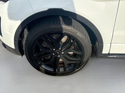 Used 2018 Land Rover Range Rover Evoque HSE Dynamic AWD/4WD image 35