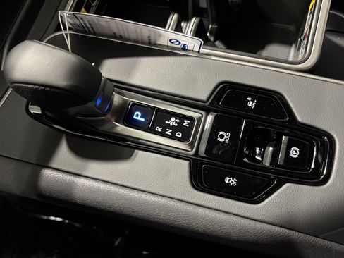 New 2026 Lexus TX 500h AWD image 26
