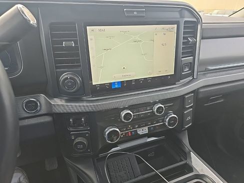 Used 2025 Ford F450 Platinum image 12