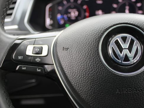 Certified 2020 Volkswagen Tiguan SEL image 13