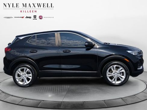 Used 2022 Buick Encore GX Preferred w/ Cold Weather Comfort Package FWD image 17