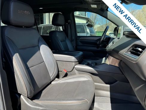 Used 2021 Chevrolet Suburban High Country image 9