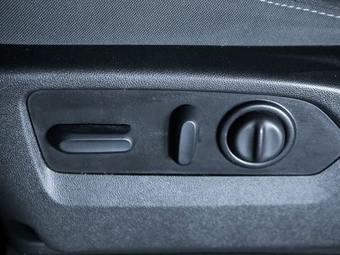 Used 2022 Chevrolet Silverado 1500 Custom Trail Boss w/ Safety Confidence Package image 12