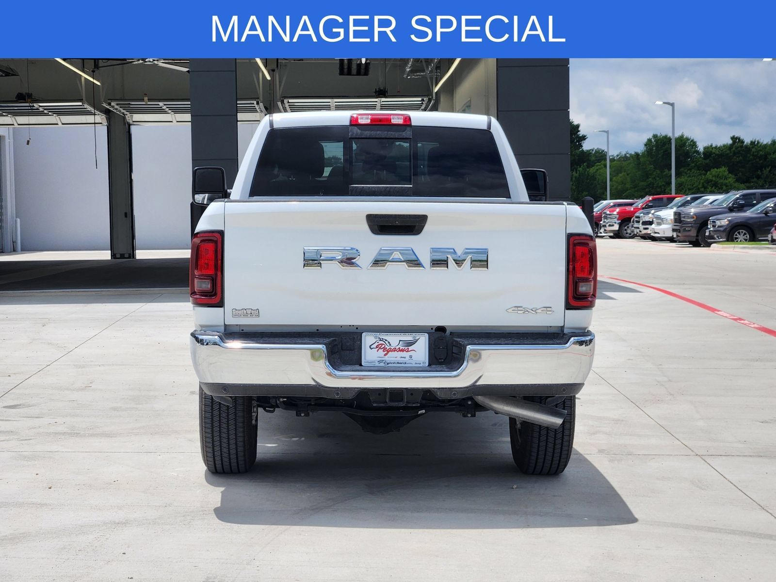 New 2026 RAM 2500 Tradesman AWD/4WD image 8