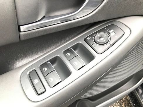 Used 2023 Hyundai Sonata SEL Plus image 19