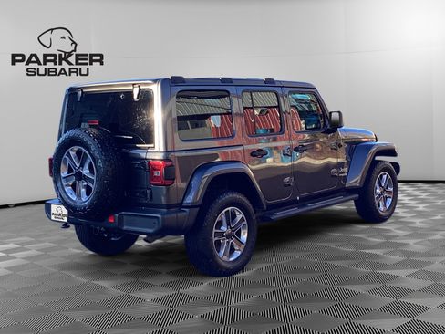 Used 2020 Jeep Wrangler Unlimited Sahara image 5