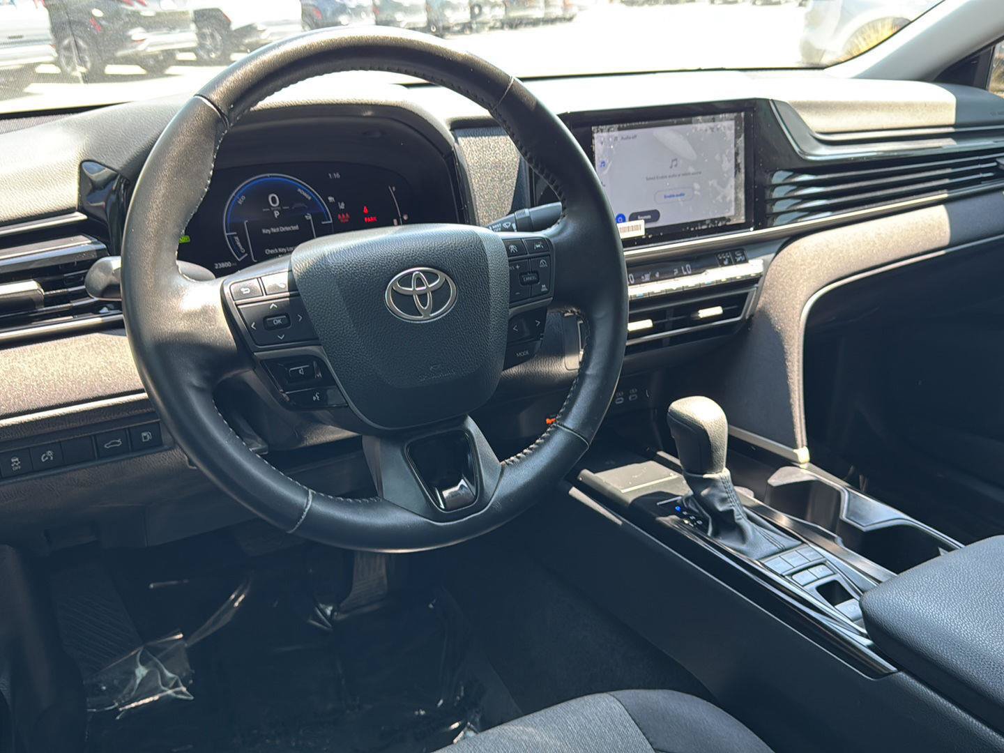 Used 2025 Toyota Camry LE w/ Convenience Package AWD/4WD image 28