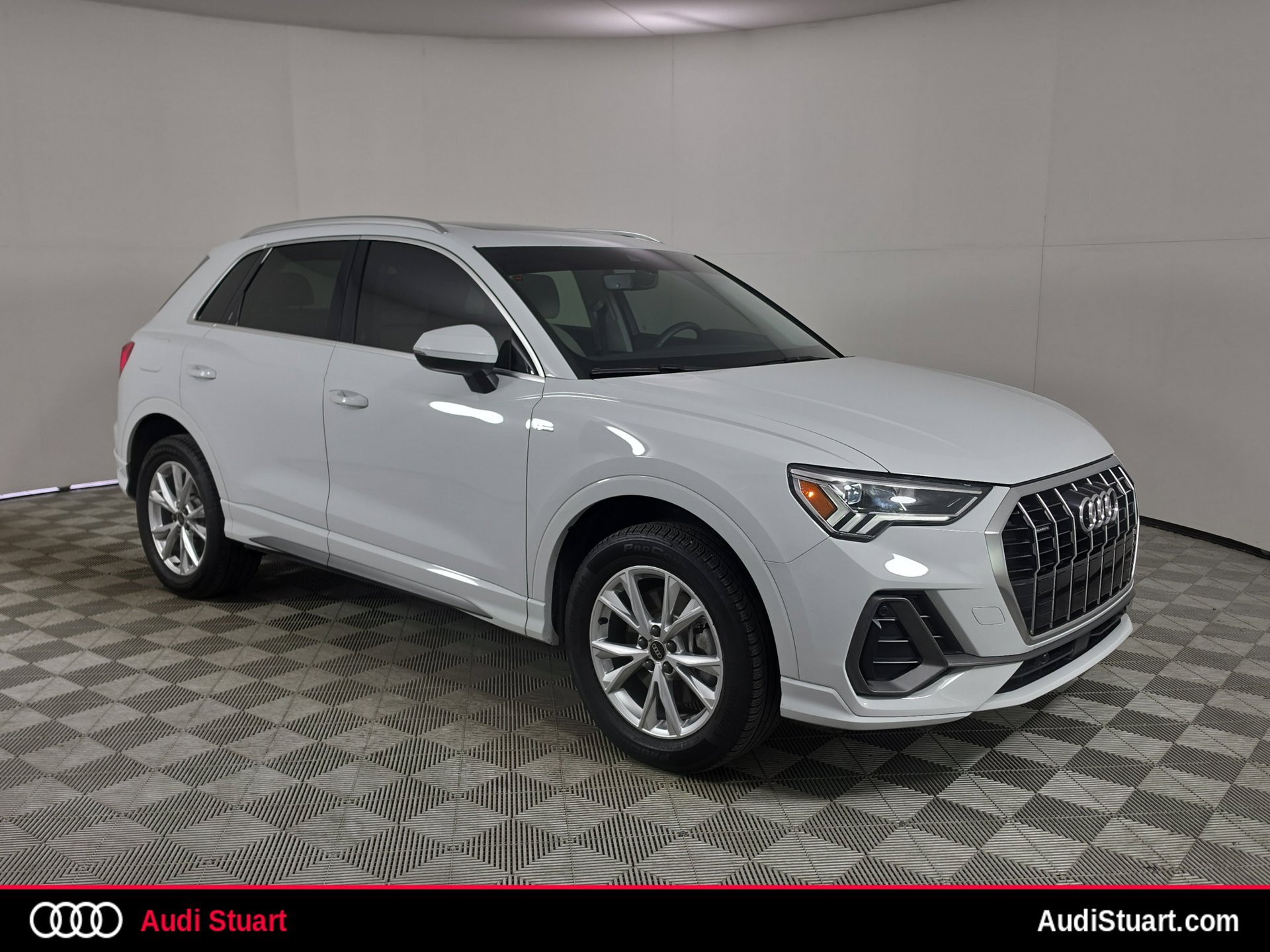 Used 2025 Audi Q3 2.0T Premium AWD/4WD 360° Tour
