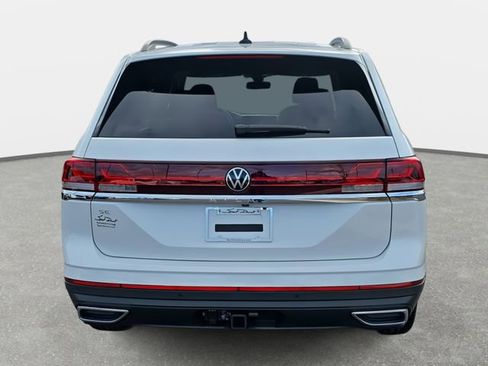 New 2026 Volkswagen Atlas SE FWD image 6