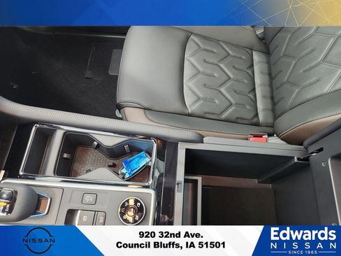 New 2026 Nissan Pathfinder Platinum w/ Cargo Package AWD/4WD image 37