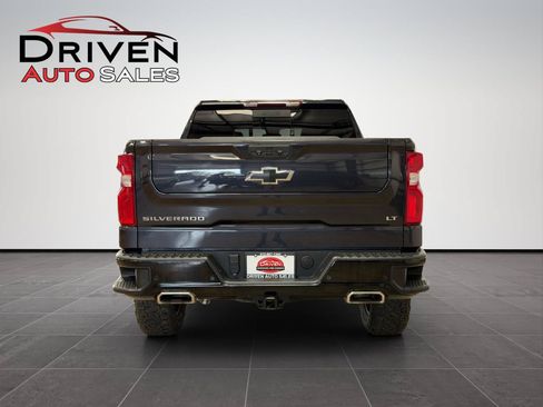 Used 2022 Chevrolet Silverado 1500 LT Trail Boss w/ LT Trail Boss Premium Package AWD/4WD image 5