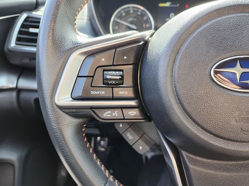 Used 2023 Subaru Crosstrek 2.5i Limited w/ Moonroof Package image 36