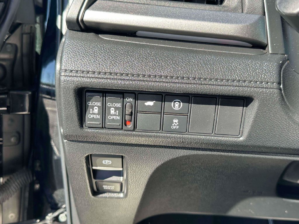 Used 2023 Honda Odyssey Sport image 21