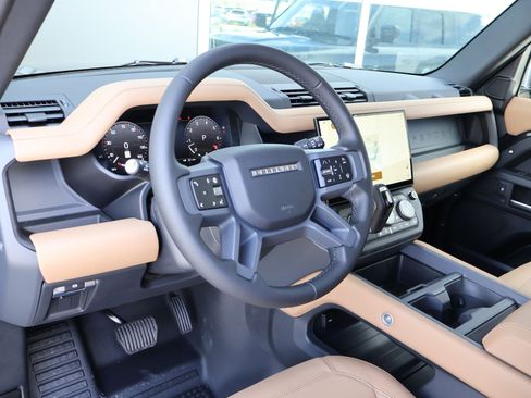 New 2026 Land Rover Defender 110 X-Dynamic SE image 12