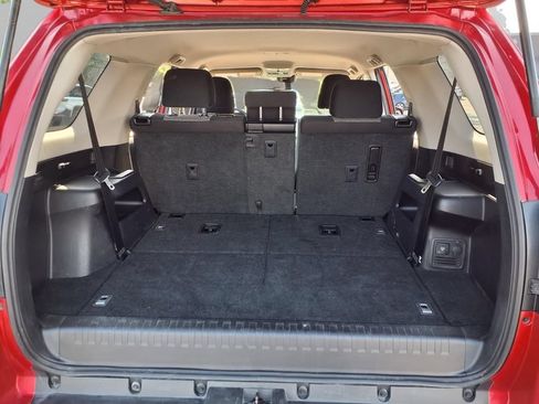 Used 2024 Toyota 4Runner SR5 AWD/4WD image 28