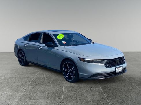 Used 2025 Honda Accord Sport image 7