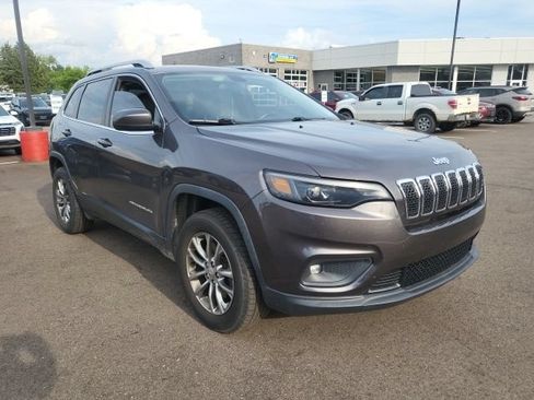 Certified 2019 Jeep Cherokee Latitude Plus AWD/4WD image 4