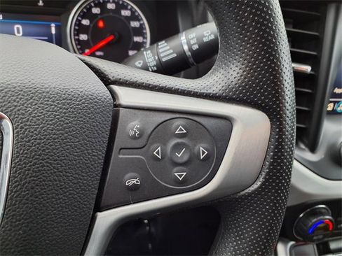 Used 2021 GMC Acadia SLE image 12