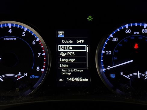 Used 2019 Toyota Highlander LE image 7