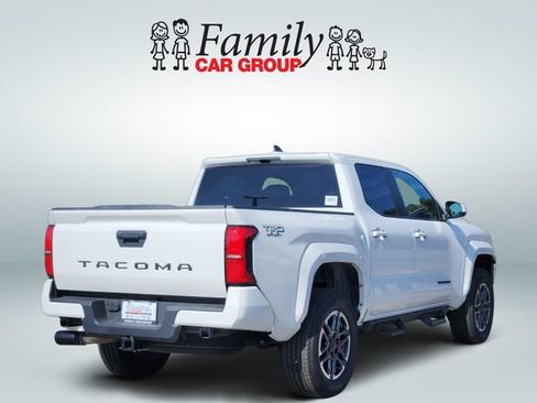 Used 2025 Toyota Tacoma TRD Sport RWD image 4