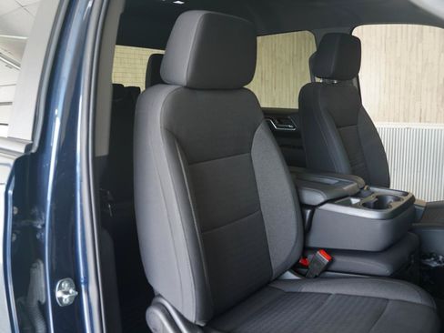 Used 2022 Chevrolet Silverado 1500 LT AWD/4WD image 29