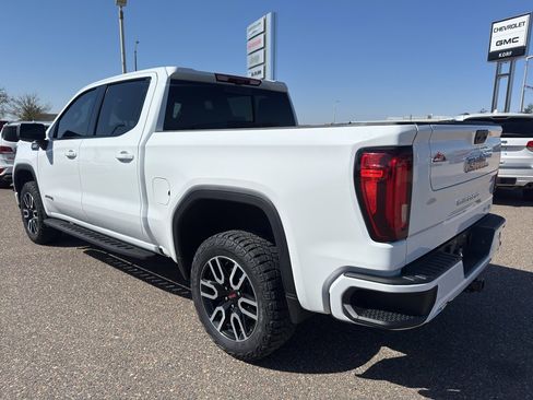 Used 2025 GMC Sierra 1500 AT4 w/ AT4 Premium Package AWD/4WD image 8