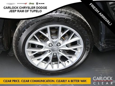 Used 2023 Jeep Grand Cherokee L Summit w/ Luxury Tech Group V image 65