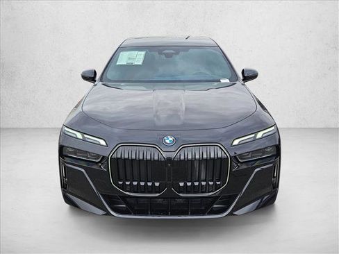 New 2026 BMW 750e xDrive AWD/4WD image 6