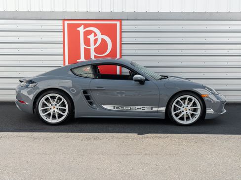 Used 2024 Porsche 718 Cayman RWD image 48