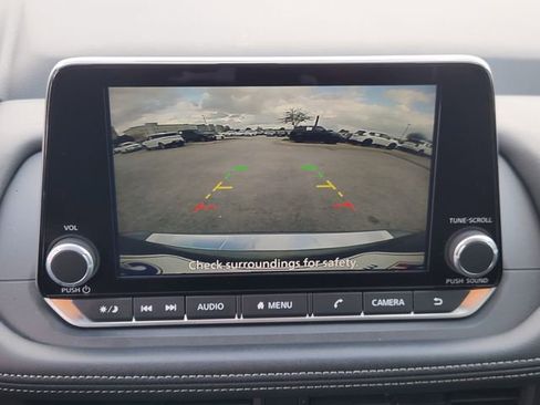 Used 2025 Nissan Rogue SV image 13