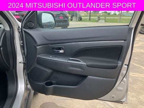 Used 2024 Mitsubishi Outlander Sport AWD image 13