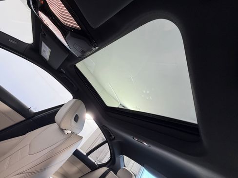 New 2026 BMW 330i Sedan w/ Premium Package image 14