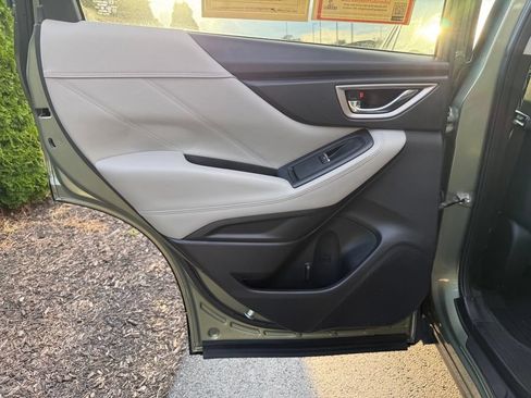 Used 2019 Subaru Forester Limited w/ Popular Package #3 AWD/4WD image 32