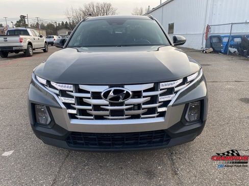 Used 2022 Hyundai Santa Cruz SEL Premium image 9