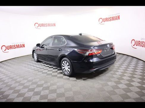 Used 2021 Toyota Camry LE FWD image 12