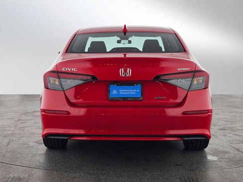 Used 2025 Honda Civic Sport image 4