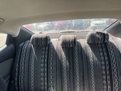 Used 2016 Hyundai Elantra SE image 8