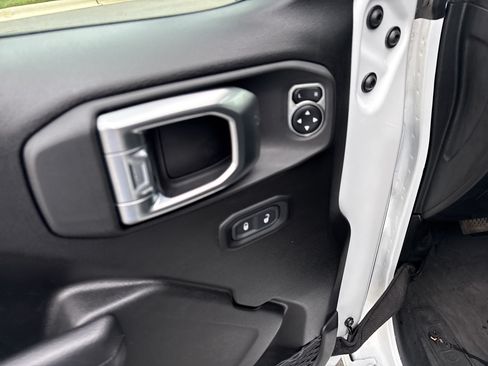 Used 2024 Jeep Wrangler Sport AWD/4WD image 15
