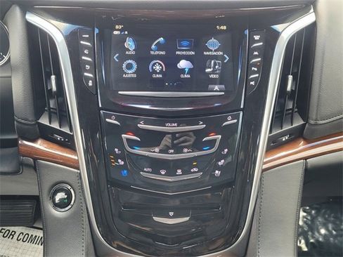 Used 2019 Cadillac Escalade Premium Luxury image 16