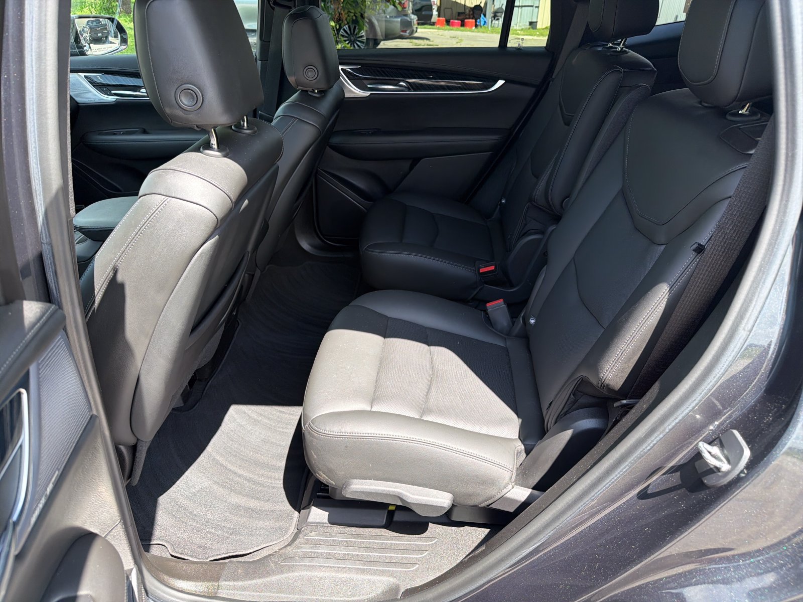 Used 2023 Cadillac XT6 Premium Luxury w/ Technology Package AWD/4WD image 26