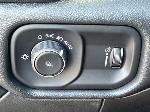 New 2024 RAM 2500 Tradesman w/ Chrome Appearance Group image 33