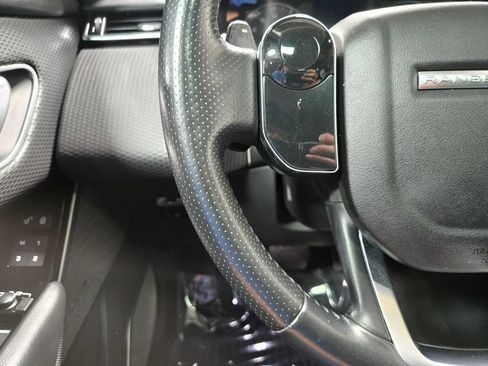 Used 2019 Land Rover Range Rover Velar S AWD/4WD image 15