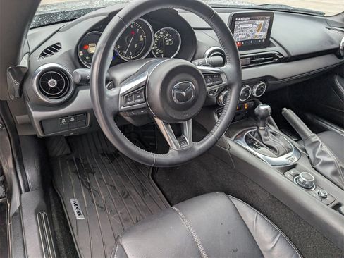 Used 2022 MAZDA MX-5 Miata RF Grand Touring image 11