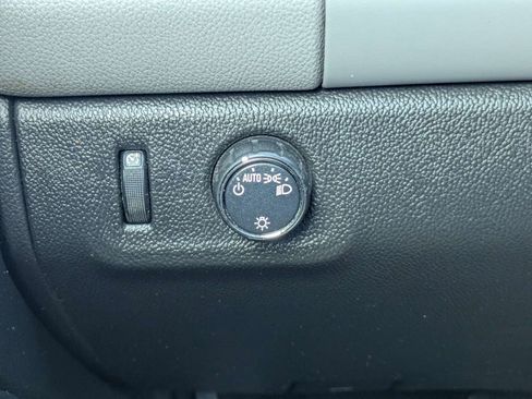 Used 2019 Chevrolet Colorado W/T RWD image 24