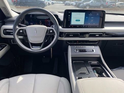 New 2026 Lincoln Aviator Reserve image 6