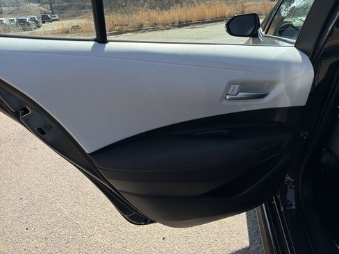 Used 2025 Toyota Corolla SE image 21