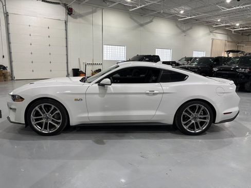 Used 2021 Ford Mustang GT Premium image 4