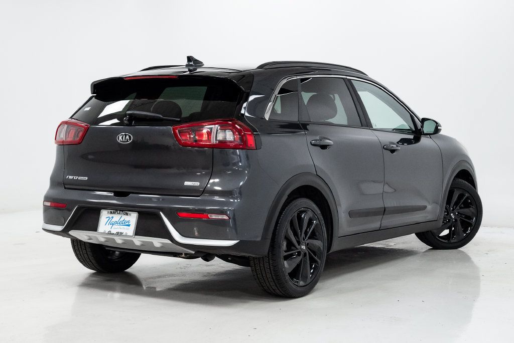 Used 2018 Kia Niro EX w/ Option Group 020 FWD image 29