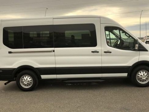 Used 2024 Ford Transit 350 XLT image 9