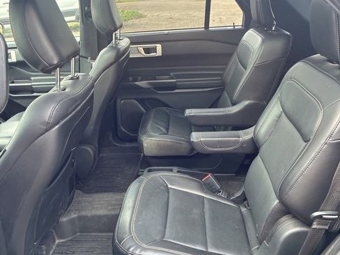 Used 2020 Ford Explorer Limited image 15